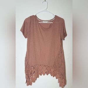 Taylor & Sage Women’s Medium Short Sleeve Top